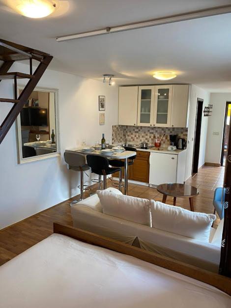Studio apartman Meli Apartment Porec Bagian luar foto