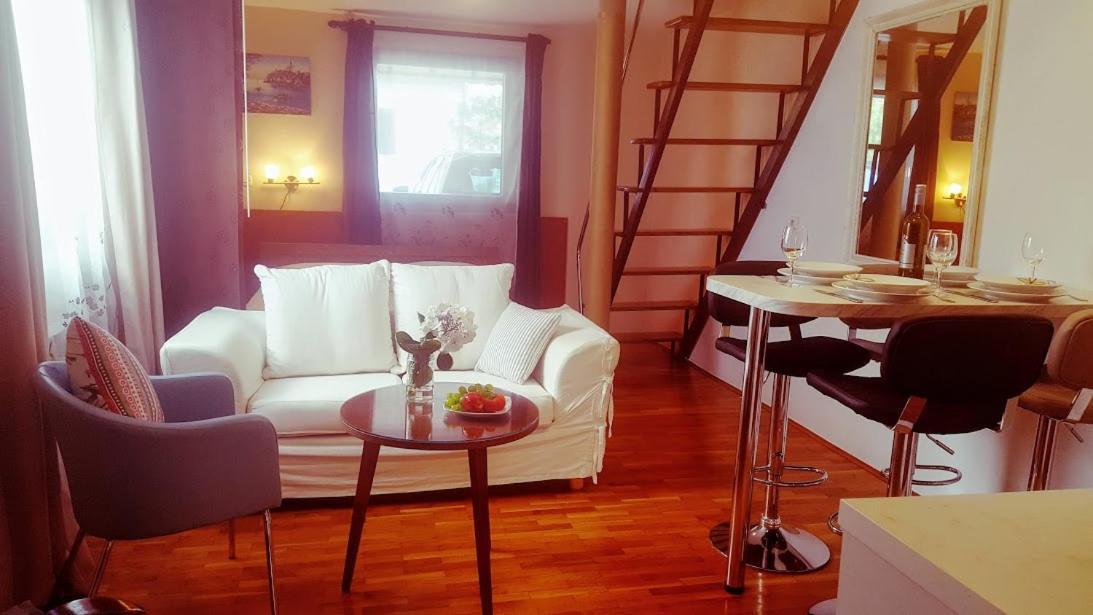 Studio apartman Meli Apartment Porec Bagian luar foto